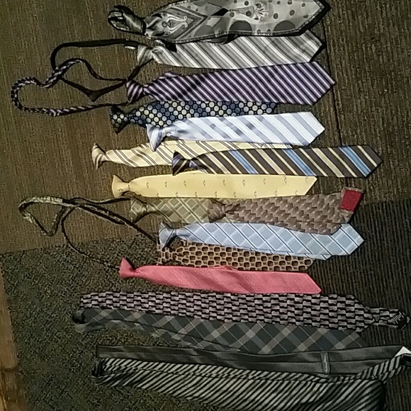 16 LOT of ties..Perry Ellis - Picture 1 of 3
